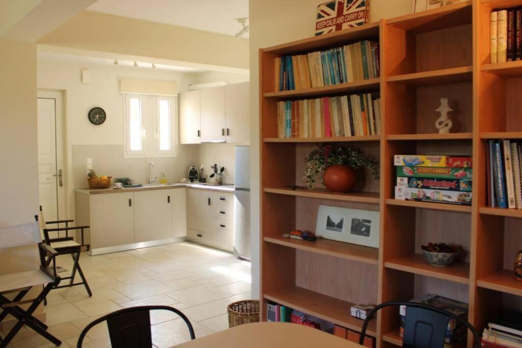 Aretis St Apartment Nafplio Bagian luar foto