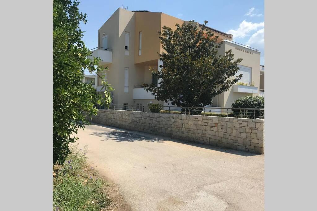 Aretis St Apartment Nafplio Bagian luar foto